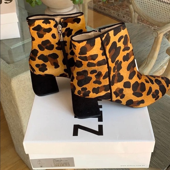 Schutz Mery Leopard Print Fur Ankle Boots Sz 8 - Picture 4 of 9